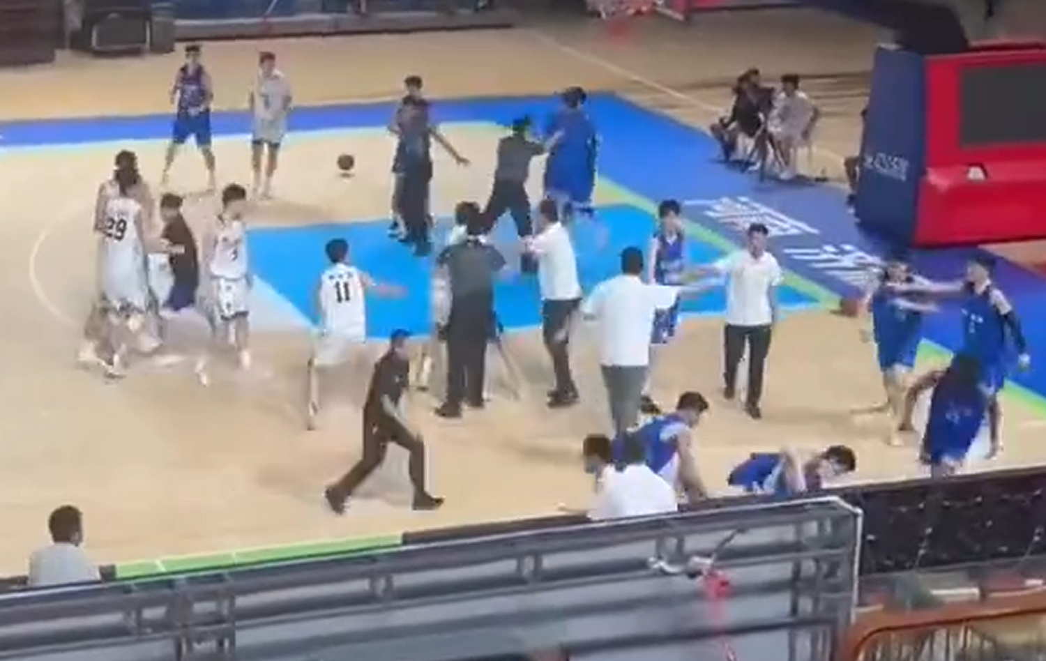 现之后, 乱了